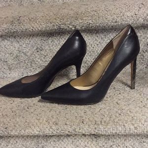 Women’s Sam Edelman Pumps 💜💜